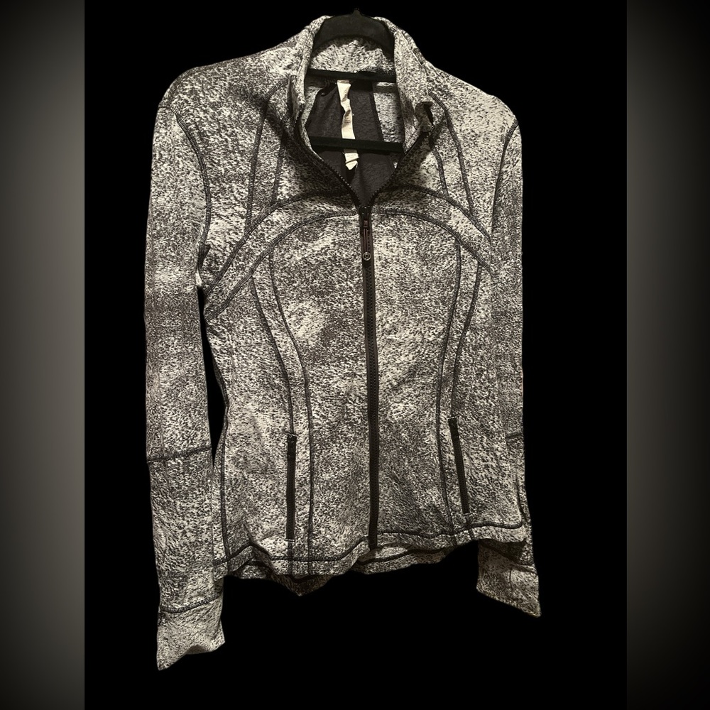 Lululemon womens size 12 heathered lightweight jacket/zip up